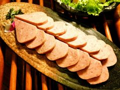 -老牌坊云南鱼豆花火锅(爱建店)