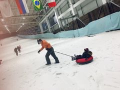 -乔波室内滑雪场