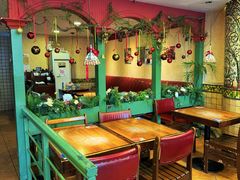 -玛格萝妮比萨屋(陆家浜路店)