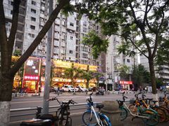 -冯记香辣兔火锅(茶店子总店)