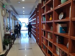 -香山湖渔家大院