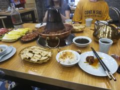 -超越炭火牛蛙火锅鸡(河东店)