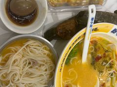 -粉小主·贵州酸汤牛肉粉(南京仙林金鹰店)