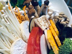 -享月汤皇·海鲜小火锅·聚会(曲江创意谷店)