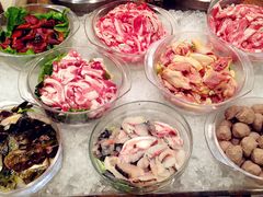 小火锅菜品-广州中心皇冠假日酒店-环市食坊·海鲜自助餐厅