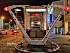 -六合夜市