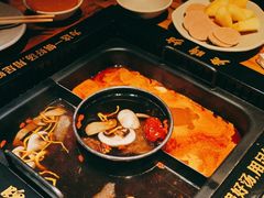 -老牌坊云南鱼豆花火锅(哈西万达店)