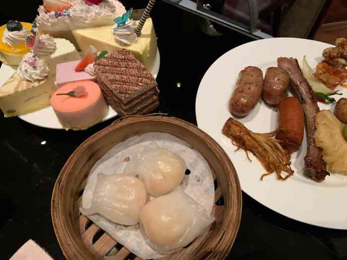 万荟轩自助餐厅(蓝海风万怡酒店店)-"第一次来吃中午的茶餐厅自助.