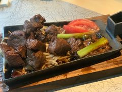 铁锄牛排-穹六人间 people 6(岳阳路店)