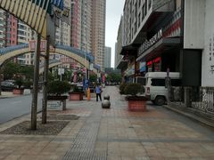 -湖滨路美食街