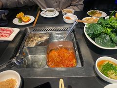 -海底捞火锅智慧餐厅(中骏世界城店)