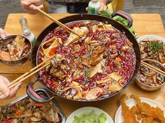 -鸿顺老铁锅美蛙鱼府(解放碑店)