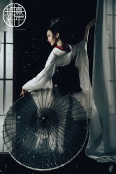 点击看大图 -持熹光年写真体验馆