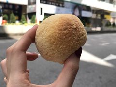 酥皮焗叉烧包-添好运点心专门店(深水埗店)