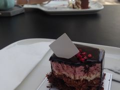 -UNI UNI(环亚凯瑟琳店)