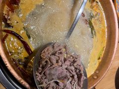 -洱火云南酸菜牛肉火锅(石景山当代商城店)