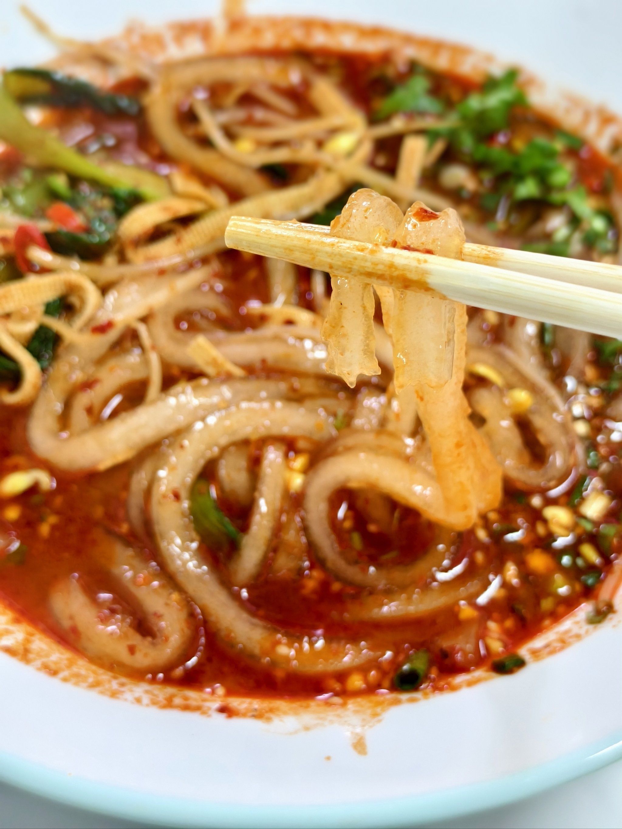 n#无辣不欢美食 
#艾特你的饭搭子请你吃 
#甘肃天水手擀粉 
