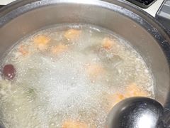 -喃喃椰·糟粕醋·椰子鸡火锅(七堡花园店)