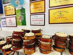 餐具摆设-宝华园百年老字号烧麦