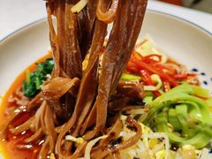 -江城小馆陕南妈妈菜·全球旅行餐厅(钟楼店)