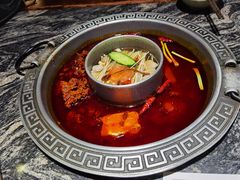 菌香鸳鸯锅-晓宇重庆火锅(大唐不夜城店)