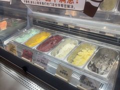 -极拉图·现制冰淇淋(大卫城店)