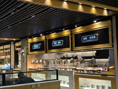 -川骄海鲜自助(王府井奥莱UP TOWN店原世界之花店)