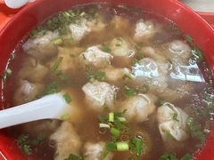 -张阿三馄饨店