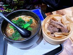 松茸汤手撕牛肉面-和府捞面(东直门银座店)