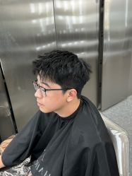 -艾美A·M Hair Salon