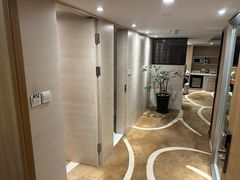 -上海虹桥君丽假日酒店(娄山关路地铁站店)