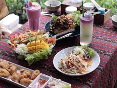 -Tikky Cafe