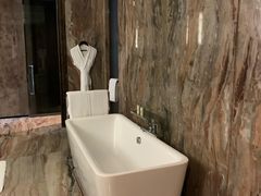 -广州天河希尔顿酒店