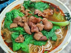 麻辣肥肠面-天府面庄(天平路店)
