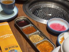 -明洞阿姨·韩式酱蟹烤肉·创意料理(三元桥店)