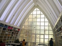 -钟书阁(松江泰晤士小镇店)