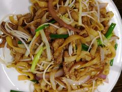 干炒牛河-冯姐生蚝(迎宾广场店)