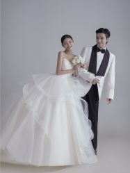 点击看大图 -至臻微拉婚纱摄影