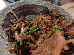 特色大铁锅烀腔骨-95号酱骨·一块豆腐(展春园西路店)