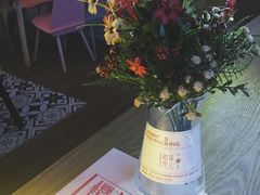 -樱花里音乐餐吧·牛扒椰子鸡(东圃店)
