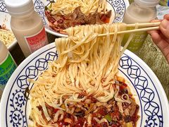 -李与白包子铺(桐梓林店)