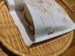 -陇上秦轩西安biangbiang面(朝龙汇店)