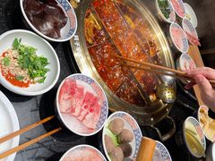 -周小明火锅(黑金冠社区店)