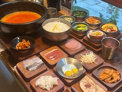 -银米·云南传统过桥米线(双廊黑金冠店)