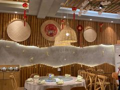 -鲜榨果汁·啤酒鱼(环岛河店)