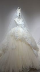 -PAI婚纱礼服设计馆【大牌租赁/高级定制】