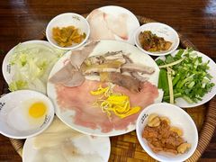 -桥香园云南过桥米线(金马碧鸡店)