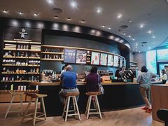 -星巴克臻选(成都来福士店)