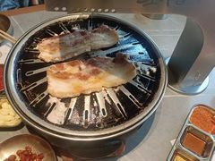-草家酱蟹炭火烤肉店(珲春南路一店)