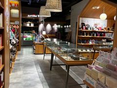 -百新书局(尚悦湾店)